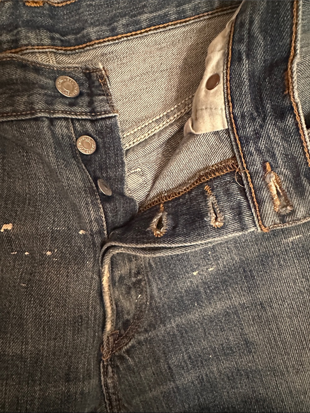 Men's Levi’s Relaxed Fit Blue Washed Jeans - Picture 3 of 5